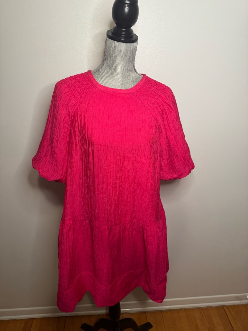 Club Monaco Hot Pink Short Sleeve Tunic Top
